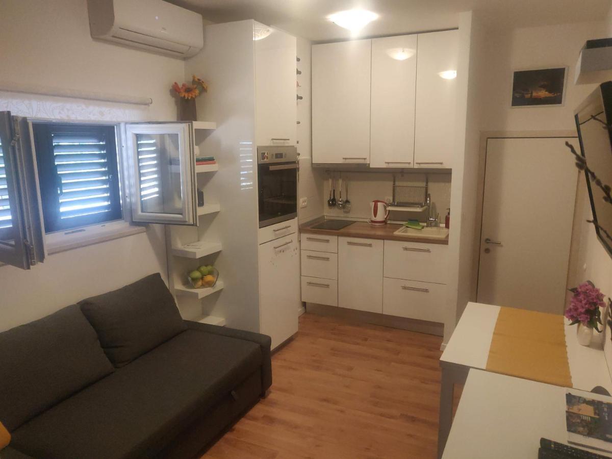 Apartments Bepa Makarska Eksteriør billede