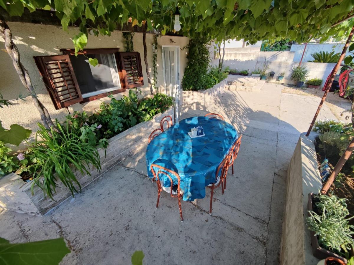 Apartments Bepa Makarska Eksteriør billede