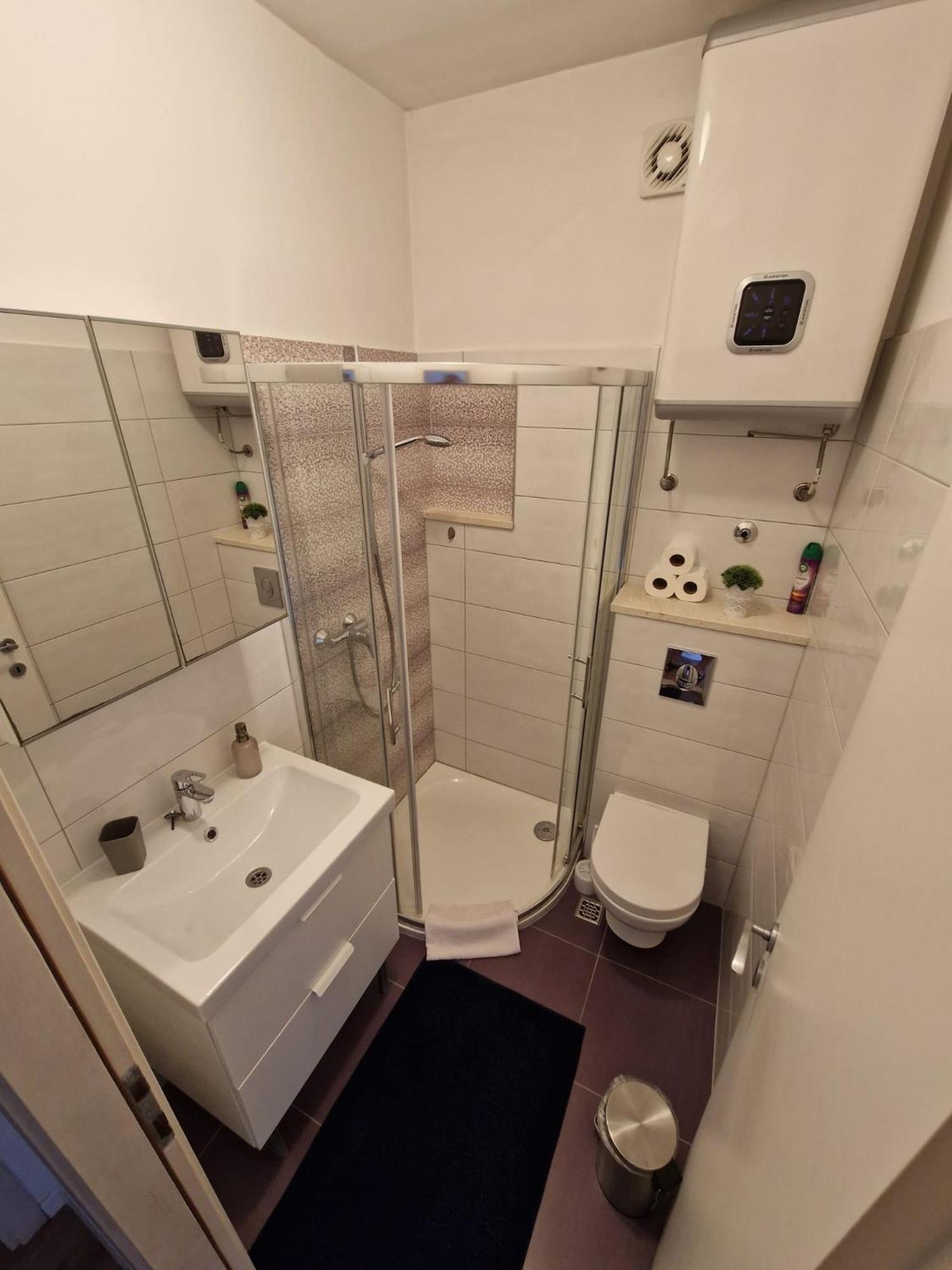 Apartments Bepa Makarska Eksteriør billede